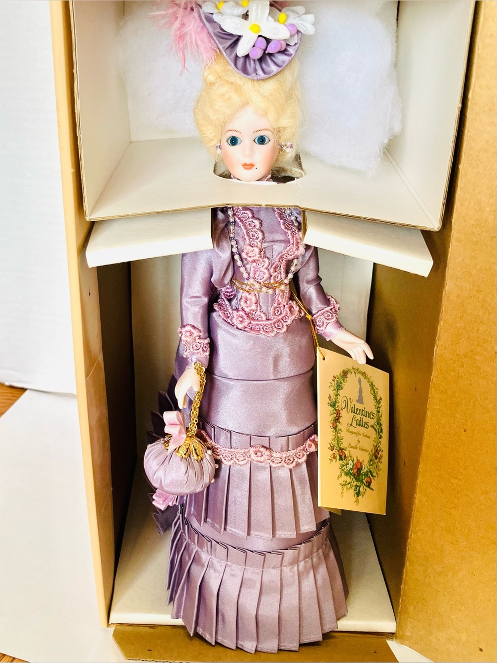 Gorham 1987 Valentine’s Ladies Sylvia Porcelain Doll 11in VL7 Has COA Read